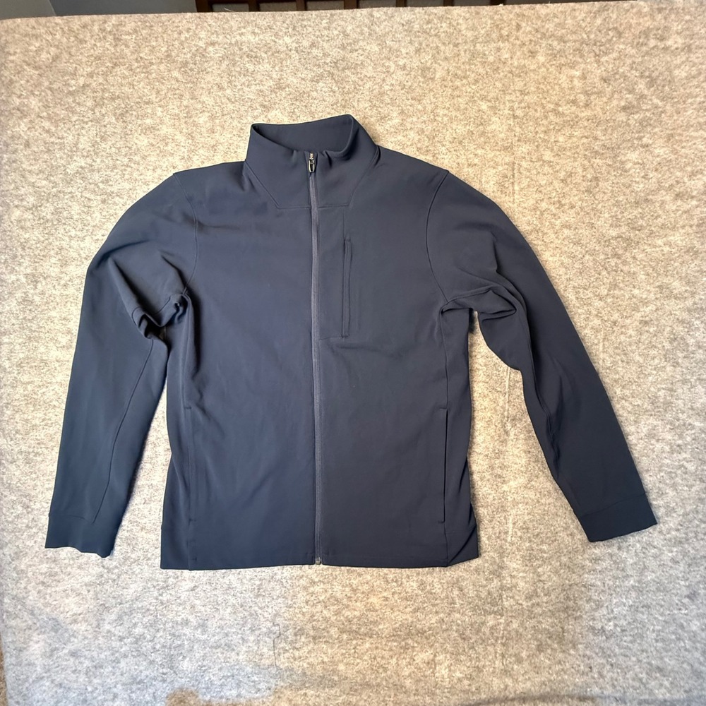 Lululemon Sojourn Jacket Men L Navy Blue Full Zip Technical Stretch LM3CZOS